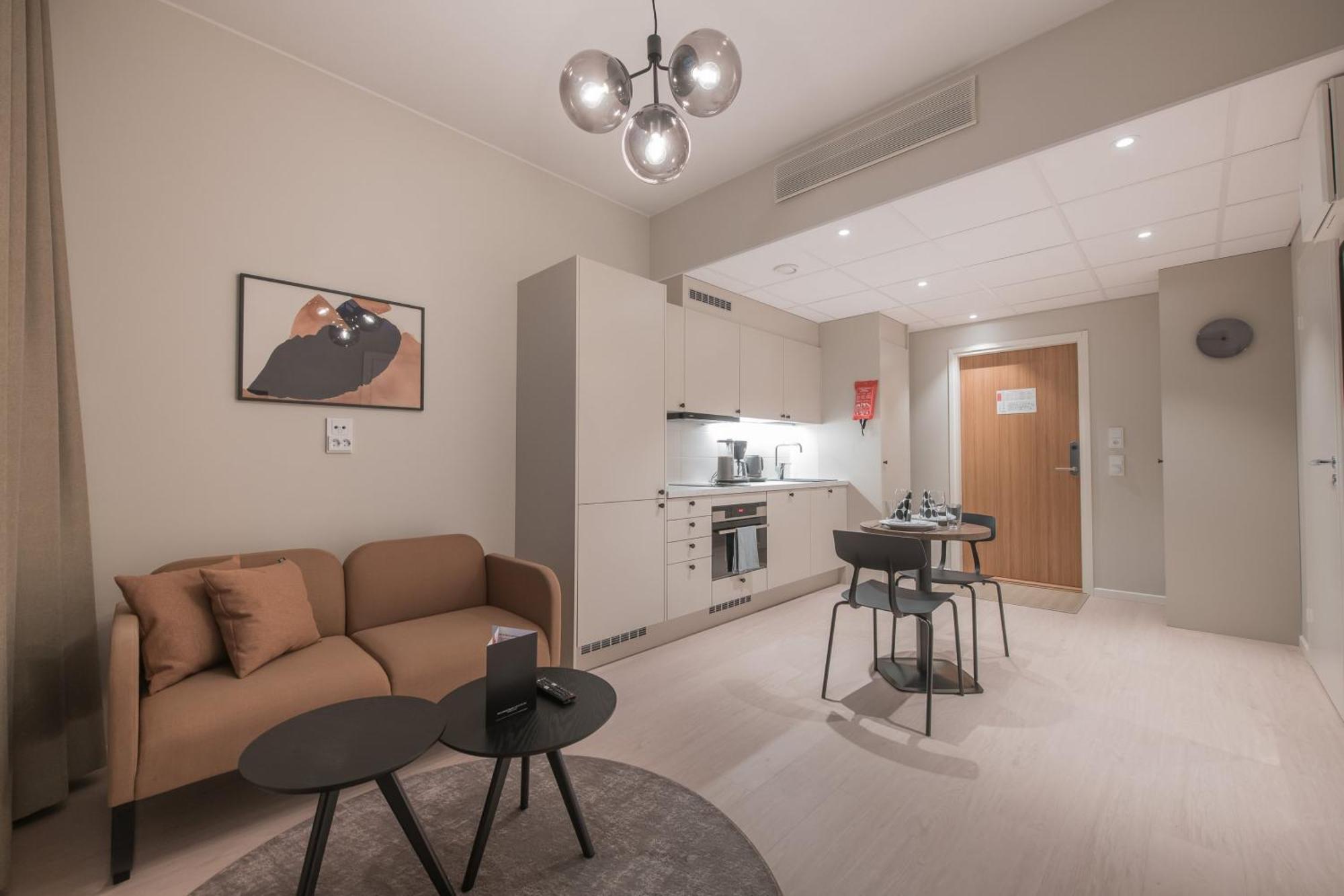Forenom Aparthotel Tampere Kauppakatu Esterno foto